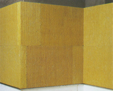 Кладка блока теплоизоляционной основы в нижней части стены